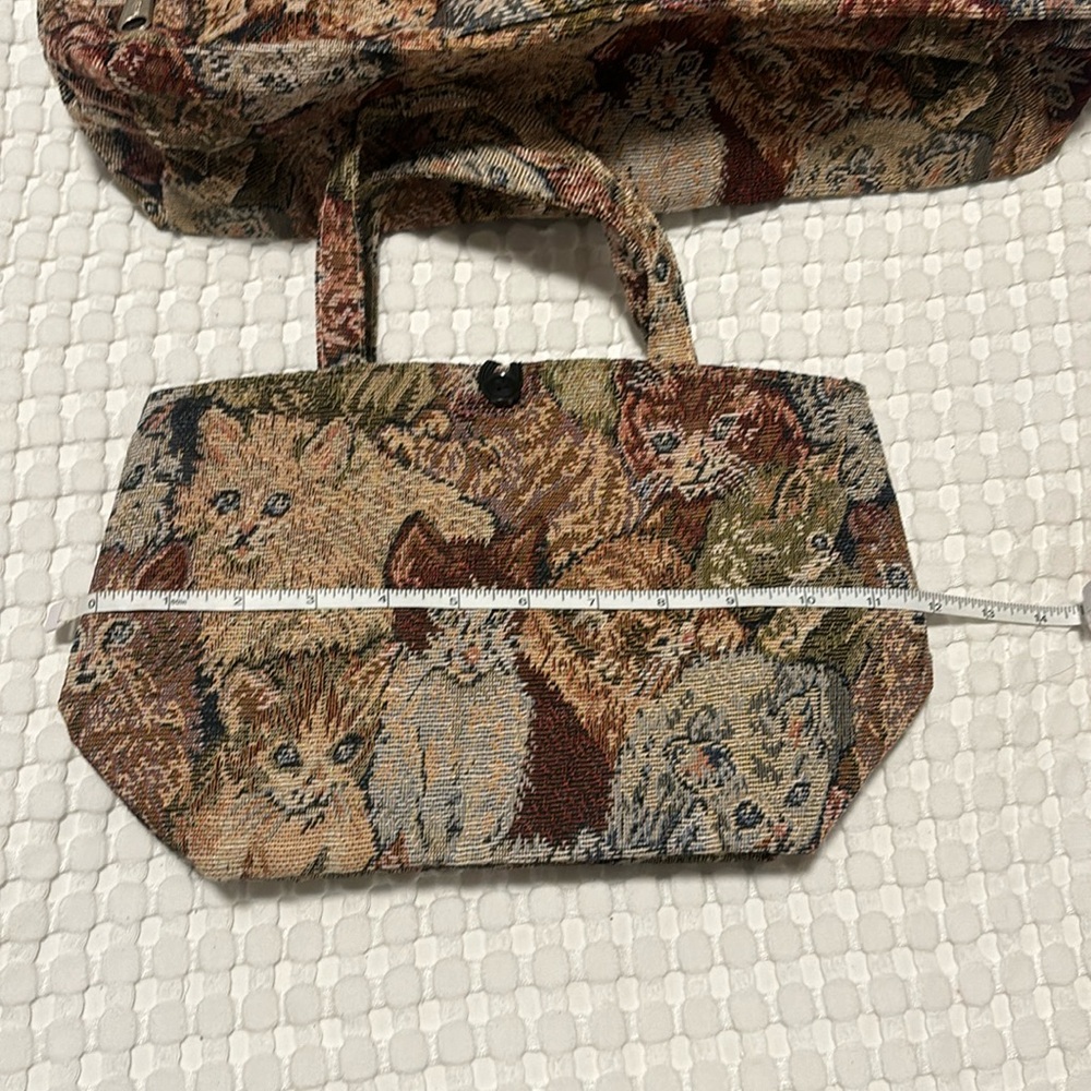 Small cat theme bag